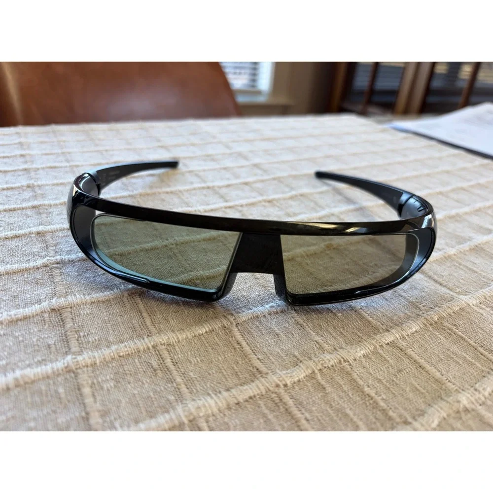 TOSHIBA 3Dグラス FPT-AG01(J) 2セット TOSHIBA 3Dグラス FPT-AG01(J